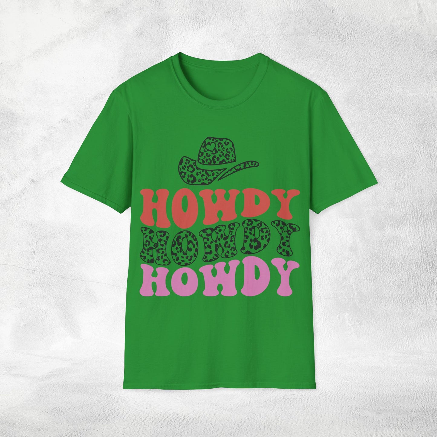 Women's shirt howdy vacation tee